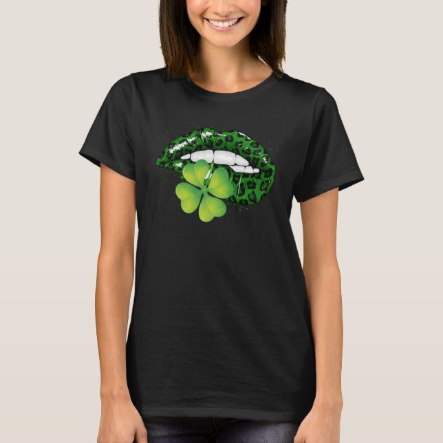 Grüner Leopard Lips Kleeblatt Saint Patrick's Day  T-Shirt (Vorderseite)