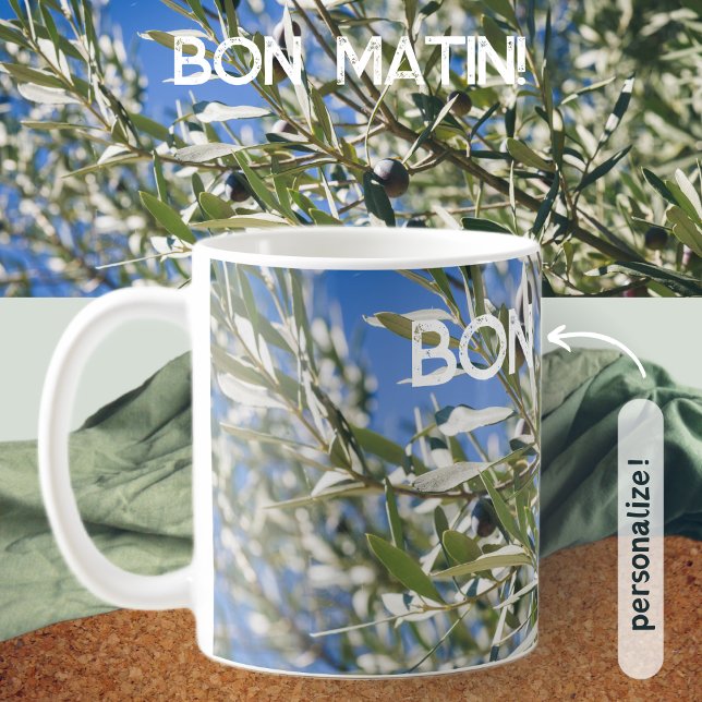 Grüner Olivenbaum mit schwarzen Früchten Kaffeetasse (Von Creator hochgeladen)