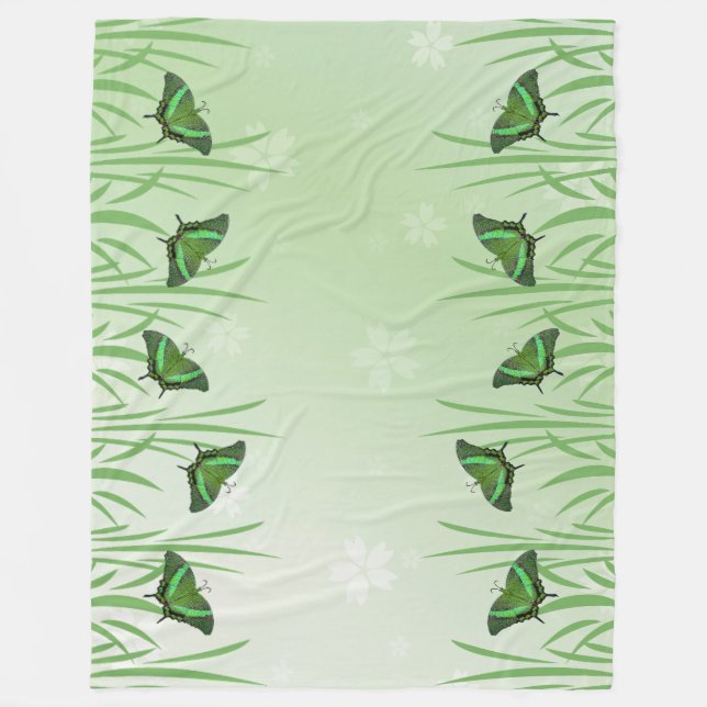 Grüner Schmetterling auf hellgrün - romantisch Fleecedecke (Vorderseite)