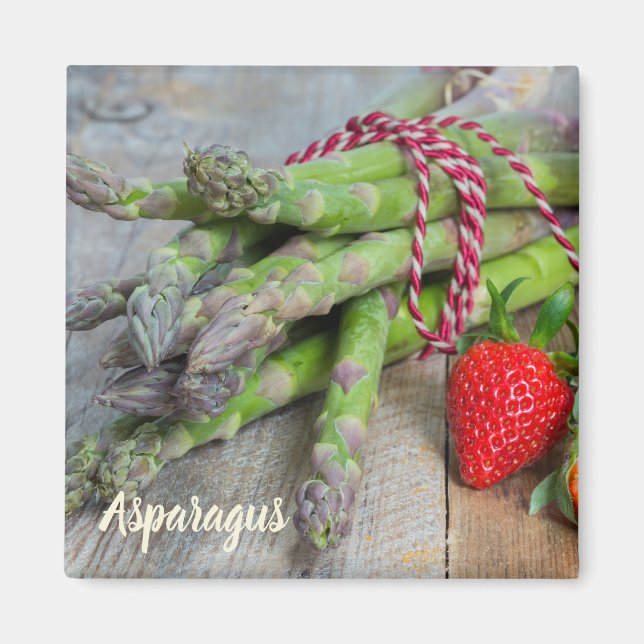 Grüner Spargel mit Erdbeere Magnet (Vorne)