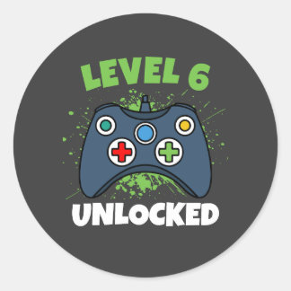 Grüner Spielcontroller Level 6 freigeschaltet Gebu Runder Aufkleber