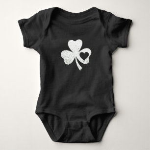 Grüner St. Patricks Day Irischer Patty's Herz Sham Baby Strampler