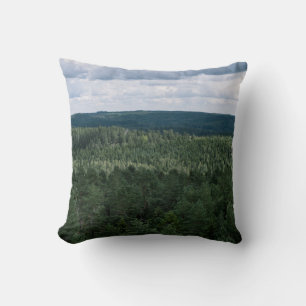 Grüner Wald mit Wolken Natur Landschaftsfoto Kissen