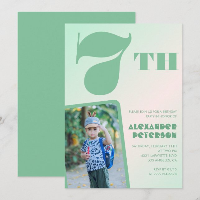 Grünes 7. Geburtstag Einladungen Farbiges Foto (Vorne/Hinten)
