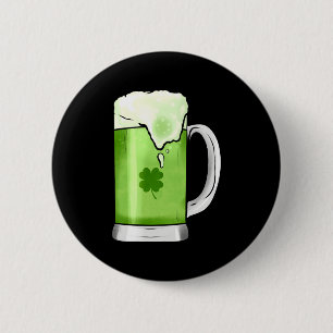 Grünes Bier mit Kleeblatt am St Patrick's Day Button