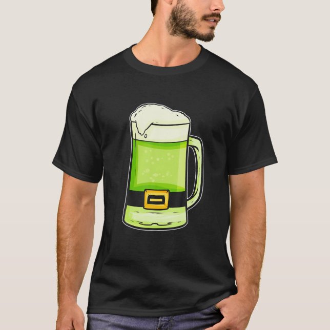 Grünes Bier mit Schwarzgürtel am St. Patrick's Day T-Shirt (Vorderseite)