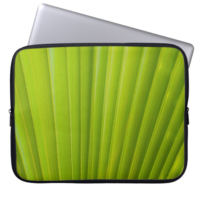 Grünes Blatt Laptopschutzhülle (Vorderseite)
