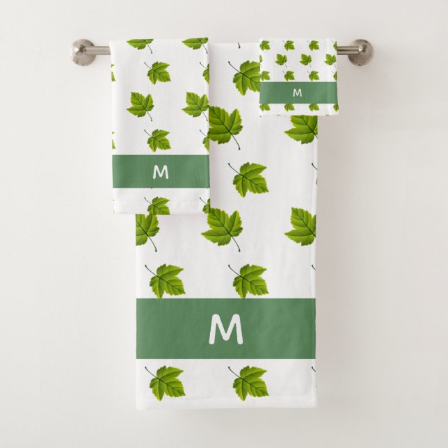 Grünes Blattmuster und Monogramm auf Weiß  Badhandtuch Set (Insitu)