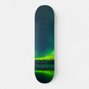 Grünes Island Nordlichter Skateboard