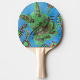 grünes Kaninchen auf blauem Tischtennisschläger Tischtennis Schläger