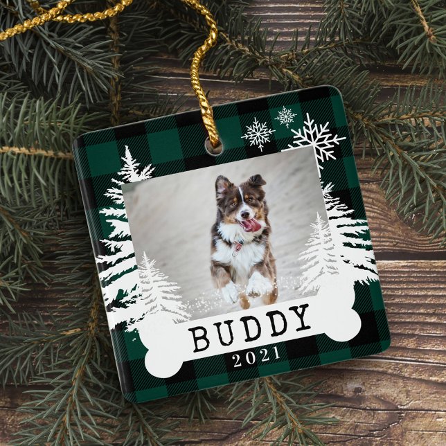 Grünes Kariertes Rustikales Pinienbäume Knochen Fo Keramikornament (Green Plaid Rustic Pine Trees Dog Bone Pet Photo Ceramic Ornament)