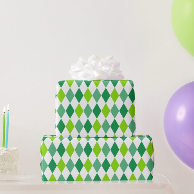 Grünes Karo St. Patrick's Day Wrapping Paper Geschenkpapier (Partygeschenke)