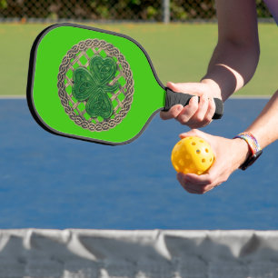 Grünes Kleeblatt auf keltischen Knochen Pickleball Schläger