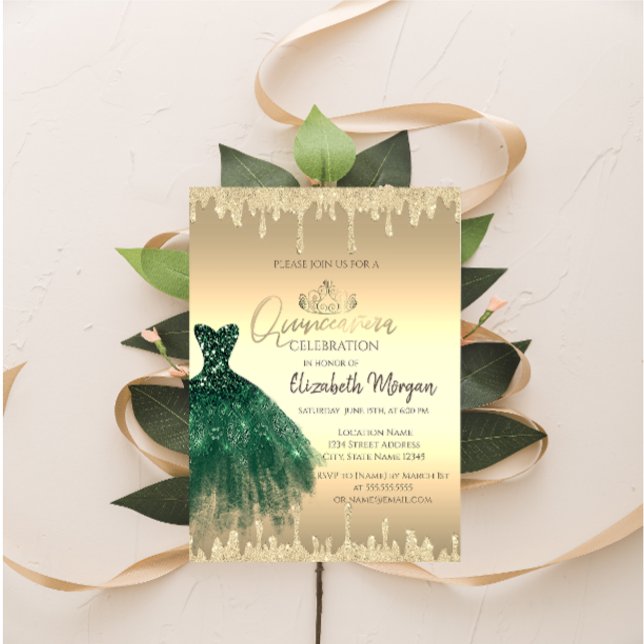 Grünes Kleid, Tiara, Glitzer Tropfen Gold Quinceañ Einladung (Von Creator hochgeladen)