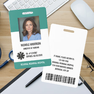 Grünes Krankenhaus Medizinisches Mitarbeiter Logo  Ausweis