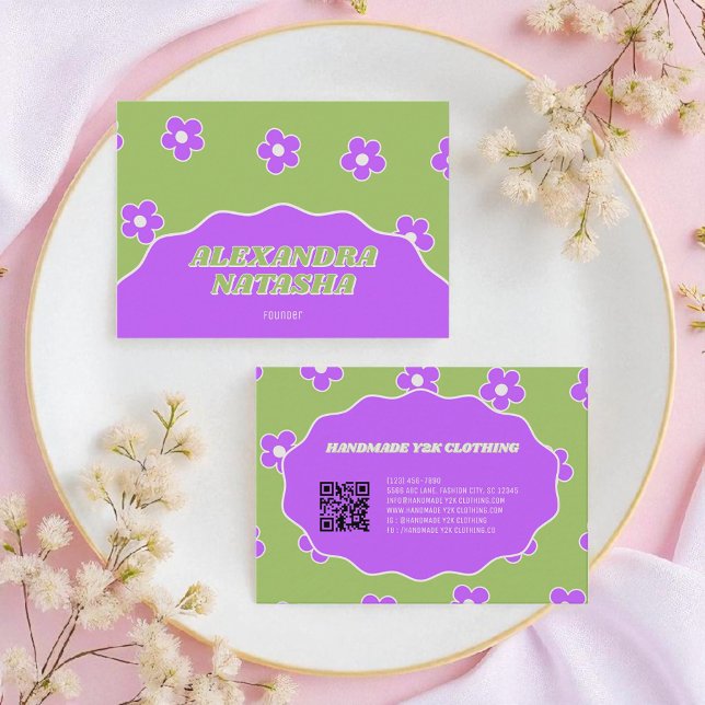 Grünes Lila Y2K Blume Handgefertigte Kleidung Visitenkarte (Von Creator hochgeladen)