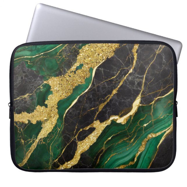 Grünes Marmormuster mit Gold Laptopschutzhülle (Vorderseite)