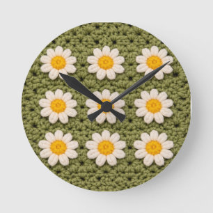 Grünes Oma-Quadrat-Häkelmuster mit Gänseblümchen-B Runde Wanduhr