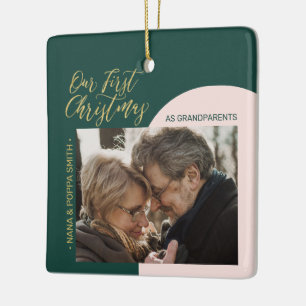 Grünes, Rosa & Gold modernes erstes Weihnachtsfoto Keramikornament