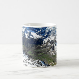 Grünes Tal nahe dem Schilthorn Kaffeetasse