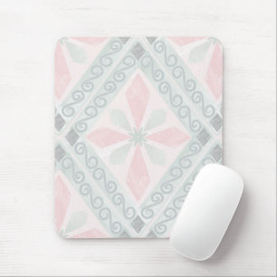 Grünes und rosa pastellfarbenes Diamantmuster Mousepad