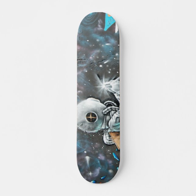 Grunge Modern Space Astronaut Street Art Skateboard (Vorne)