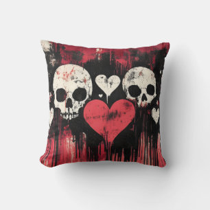 Grunge Skull and Hearts - Bold Red and Black Art Kissen