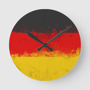 Grunge Splatter Painted Flag of Germany Runde Wanduhr