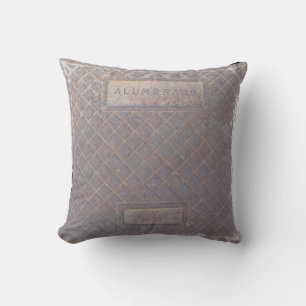 Grungy Alumbrado Metal Cap Kissen