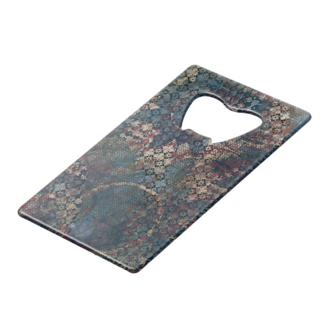 Grungy Muster mit unordentlichem Patchwork von Geldkarten Flaschenöffner (Rückseite Schrägansicht)