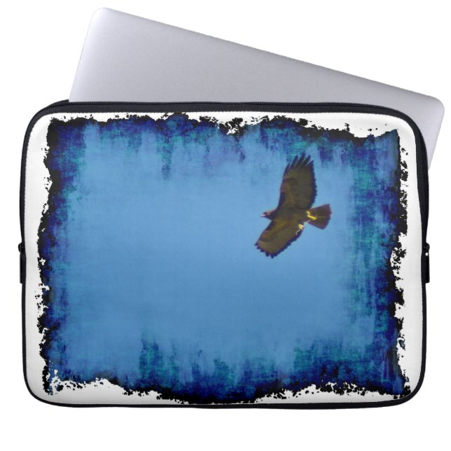 Grungy Red Tail Hawk Soaring Laptopschutzhülle (Vorderseite)