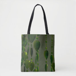 Grünkristalle auf einer Tasche