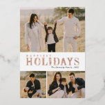 Grünschreiben 3 Foto Collage Folien Feiertagskarte<br><div class="desc">Diese schöne dreiteilige Collage-Karte zeigt die Schrift, die mit Akzenten aus Grün/Blattwerk (Blume und Blätter) entworfen wurde und in der auf einem weißen Hintergrund "Happiest Holidays" steht. Die Folie ist in Gold, Rose oder Silber erhältlich. Die Hintergrundfarbe kann auf Wunsch angepasst werden. Die Rückseite der Karte enthält ein einfaches Punktmuster....</div>