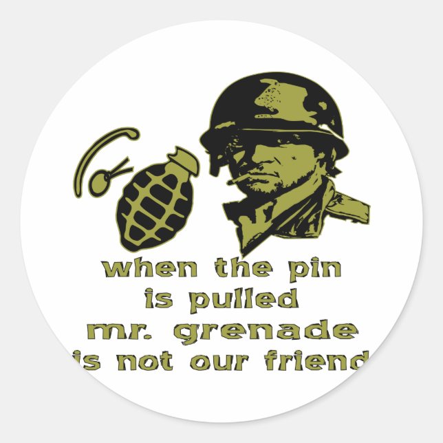 Grunt, wenn das Button gepanzert wird Mr. Grenade Runder Aufkleber (Vorderseite)