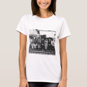 Gruppe Frauen-Schweißer während des Zweiten T-Shirt