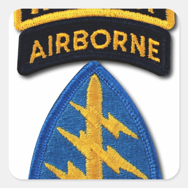 Gruppe "Grüne Berets SF SOF SFG SOC" Quadratischer Aufkleber (Vorderseite)