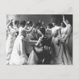 Gruppe von Frauen beim Champagnertoast Anfang des  Postkarte