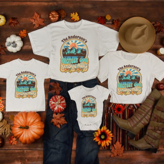 Gruppenabgleich individuelle Name Schützen Sie uns T-Shirt (Von Creator hochgeladen)