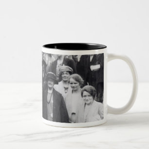 Gruppenporträt der Gewerkschaftler Zweifarbige Tasse