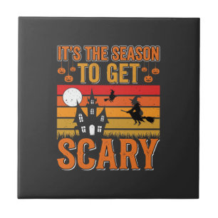 Gruselige Halloween-Hexen-Spookshaus-Design_1 Fliese