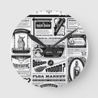 gruselige Zeitung Runde Wanduhr