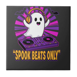 Gruseliger Geist DJ Halloween Beats Design_1 Fliese