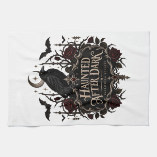 Gruseliger Gothic-Rabendesign für Halloween nach M Geschirrtuch