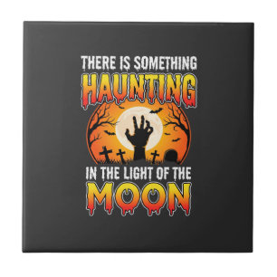 Gruseliger Halloween-Mond-Friedhof-Horror Fliese