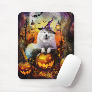 Gruseliger Samojede-Hund Halloween Hexe und Kürbis Mousepad