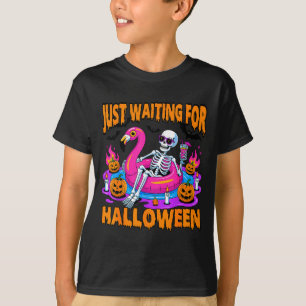 Gruseliger Sommer-Skelett lustig wartet auf Hallow T-Shirt