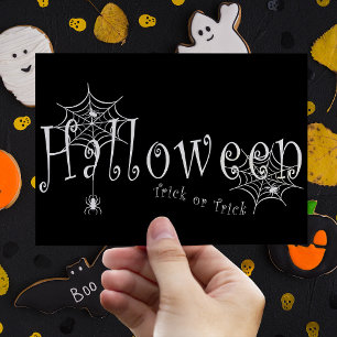 Gruseliger Trick-or-Treat Halloween-Spinnen-Design Postkarte