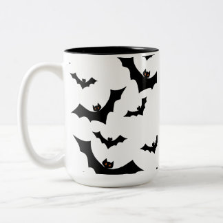 Gruseliges Halloween-Fledermäuse-Muster Ästhetisch Zweifarbige Tasse