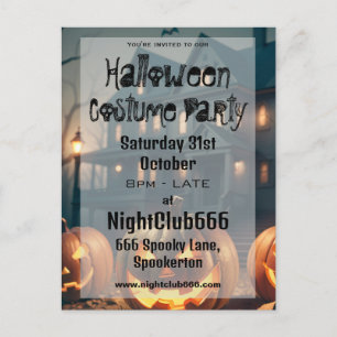 Gruseliges Haus und unheimliche Kürbisse Halloween Postkarte