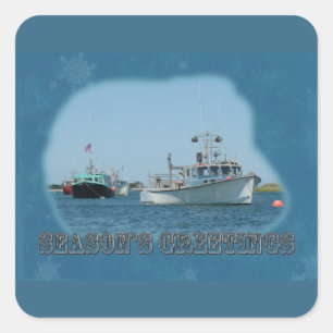 Grüße der Saison - Chatham Harbour Boats Quadratischer Aufkleber